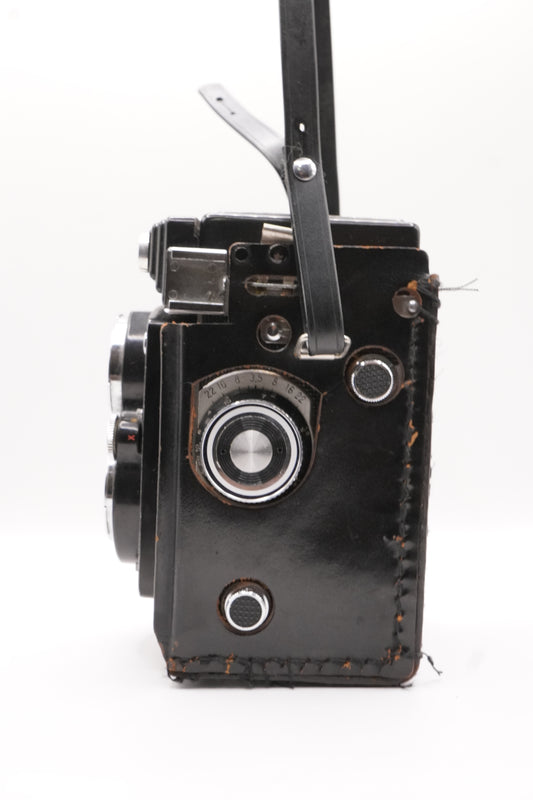 Yashica Mat - 124