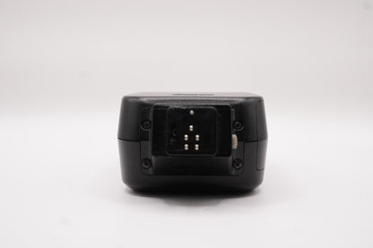 Canon Speedlite 200E (con estuche)