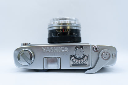 Yashica Minister-D